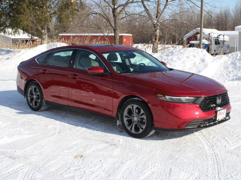 Certified 2023 Honda Accord EX image 3