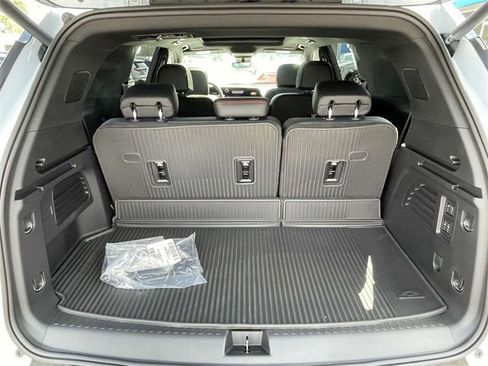 New 2026 Chevrolet Traverse RS w/ LPO, Floor Liner Package image 8