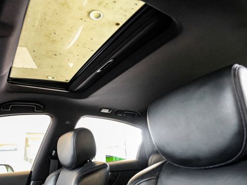 Used 2015 INFINITI QX70 2WD w/ Premium Package image 4