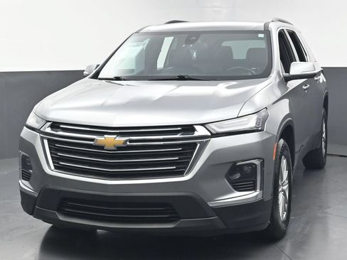Used 2023 Chevrolet Traverse LT AWD/4WD image 10