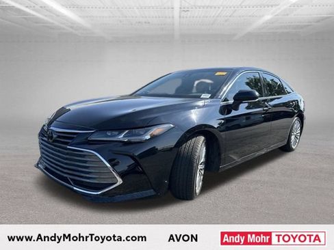 Used 2019 Toyota Avalon Limited FWD image 4