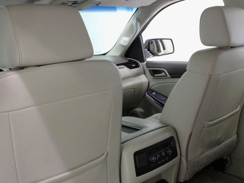 Used 2019 GMC Yukon XL Denali w/ Denali Ultimate Package AWD/4WD image 39