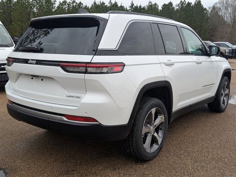 New 2026 Jeep Grand Cherokee Limited image 3