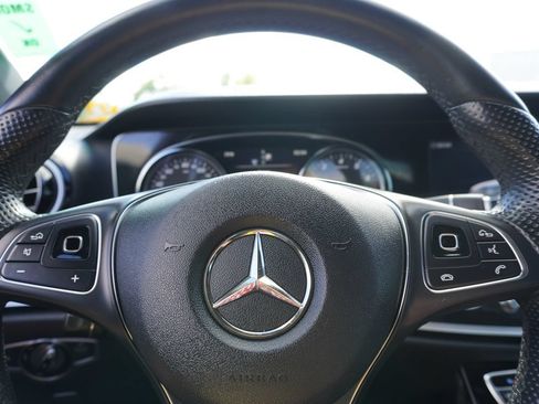 Used 2017 Mercedes-Benz E 300 image 29