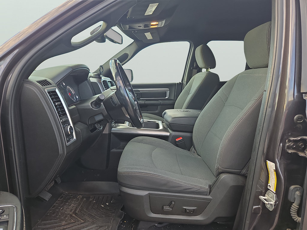 Used 2022 RAM 1500 Warlock AWD/4WD image 20