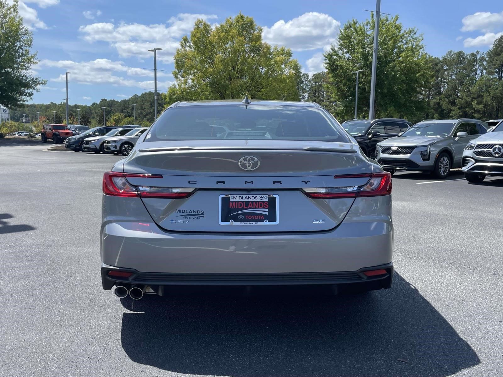 Used 2026 Toyota Camry SE w/ Convenience Package FWD image 5