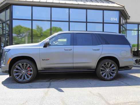 Used 2026 Cadillac Escalade V w/ LPO, Floor Liner Package AWD/4WD image 8