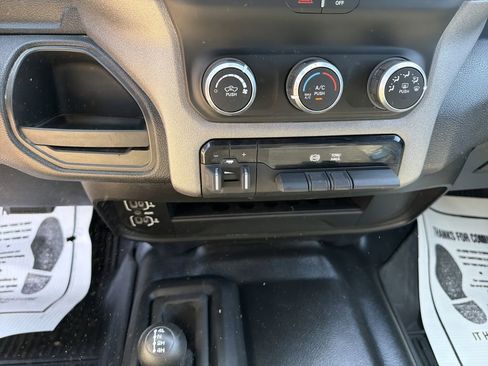 Used 2024 RAM 2500 Tradesman w/ Chrome Appearance Group AWD/4WD image 22