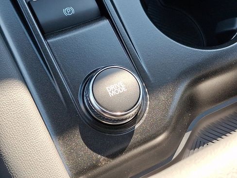 New 2026 Ford Explorer Active w/ Active Comfort Package image 26