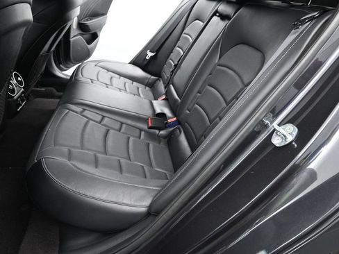 Used 2023 Kia Stinger GT2 RWD image 15