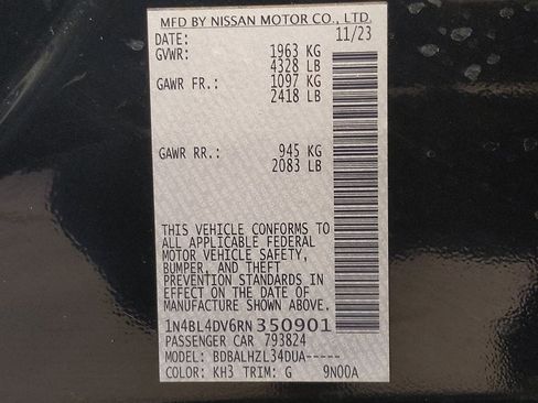Used 2024 Nissan Altima 2.5 SV FWD image 33
