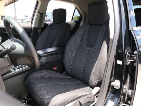 Used 2016 Chevrolet Equinox LS FWD image 9