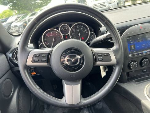 Used 2008 MAZDA MX-5 Miata Touring RWD image 15