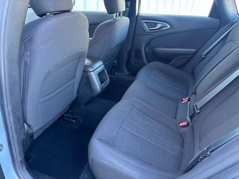 Used 2015 Chrysler 200 Limited w/ Convenience Group image 26