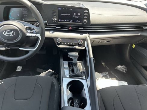 New 2026 Hyundai Elantra Hybrid FWD image 19