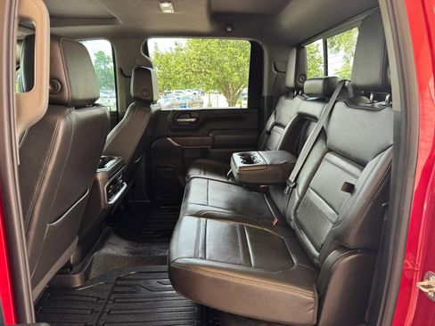 Used 2021 GMC Sierra 2500 Denali w/ Technology Package AWD/4WD image 21