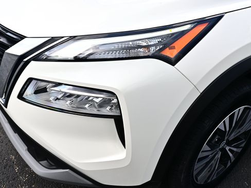 Certified 2023 Nissan Rogue SV w/ SV Premium B Package AWD/4WD image 11
