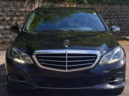 Used 2014 Mercedes-Benz E 350 4MATIC Sedan image 11