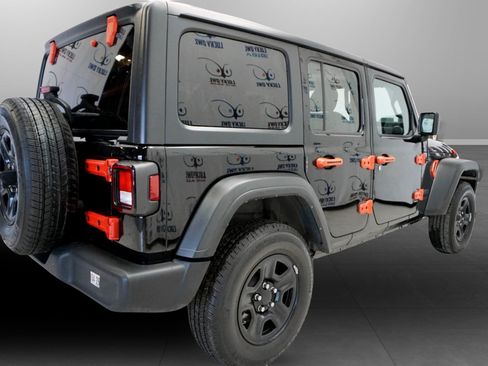 Used 2022 Jeep Wrangler Unlimited Sport AWD/4WD image 8