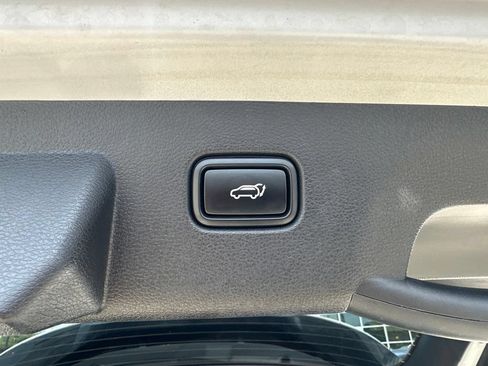 Used 2024 Kia Sportage X-Line w/ X-Line Premium Package AWD/4WD image 42