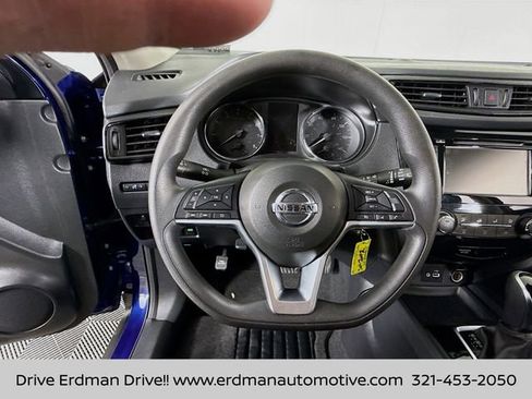 Certified 2020 Nissan Rogue S image 11