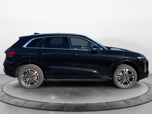 New 2025 Audi Q5 Premium Plus image 8