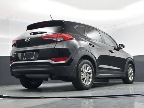 Used 2016 Hyundai Tucson SE w/ Option Group 02 image 14
