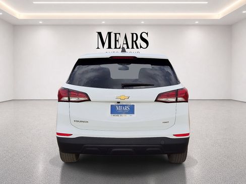 Used 2024 Chevrolet Equinox LS w/ LS Convenience Package AWD/4WD image 4