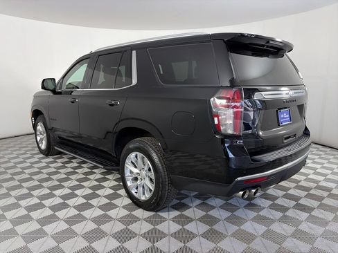 Used 2021 Chevrolet Tahoe Premier w/ Premium Package AWD/4WD image 5