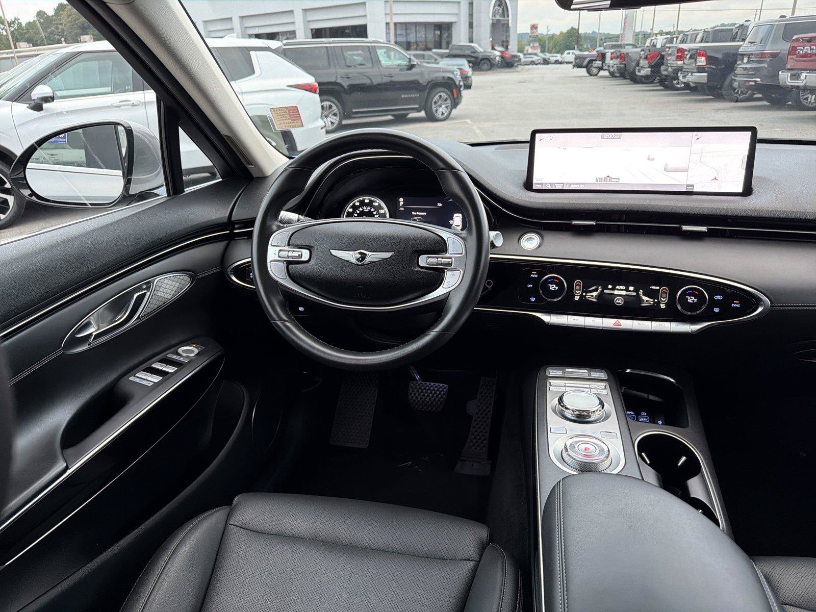 Used 2025 Genesis GV70 2.5T AWD/4WD image 22