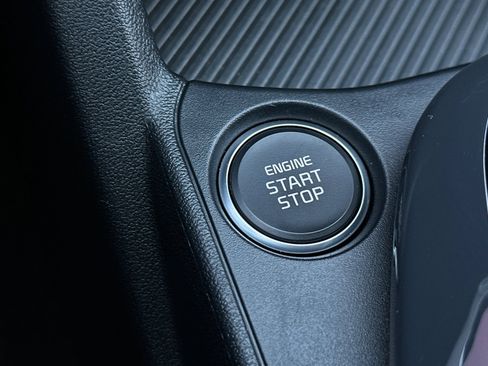 Used 2025 Kia K4 EX image 21