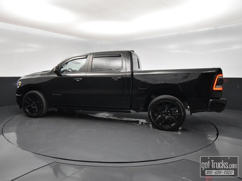 Used 2023 RAM 1500 Laramie AWD/4WD image 3