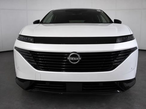 Certified 2026 Nissan Murano Platinum w/ Cargo Package AWD/4WD image 2
