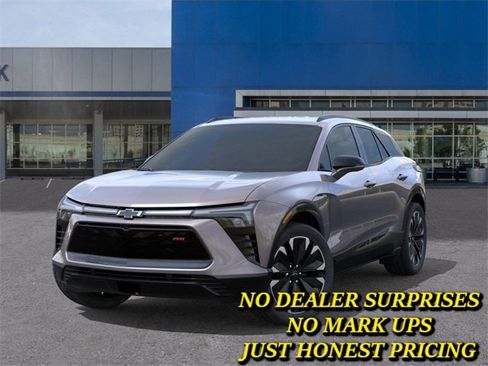 New 2025 Chevrolet Blazer EV RS image 6