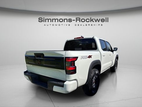 Used 2026 Nissan Frontier PRO-4X AWD/4WD image 5
