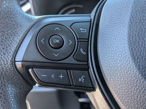 Used 2025 Toyota RAV4 LE AWD/4WD image 18