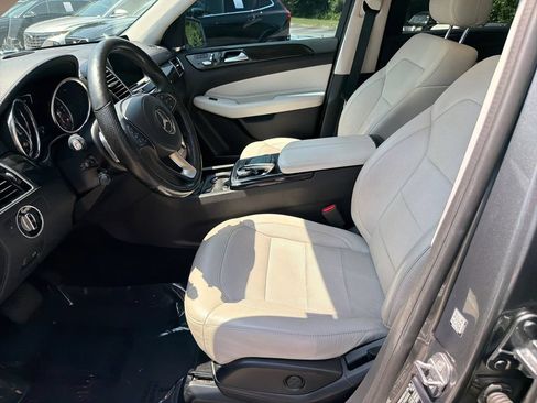 Used 2019 Mercedes-Benz GLS 450 4MATIC w/ Premium 1 Package image 9