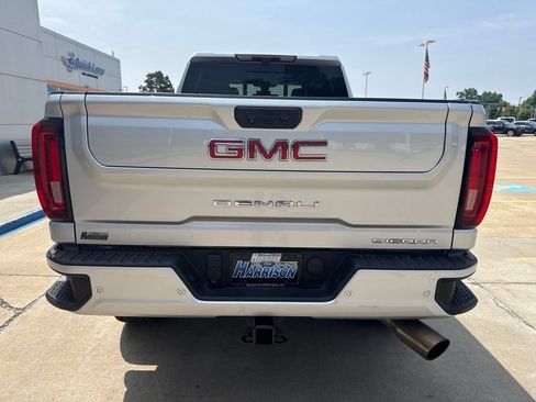 Used 2023 GMC Sierra 2500 Denali w/ Technology Package AWD/4WD image 29
