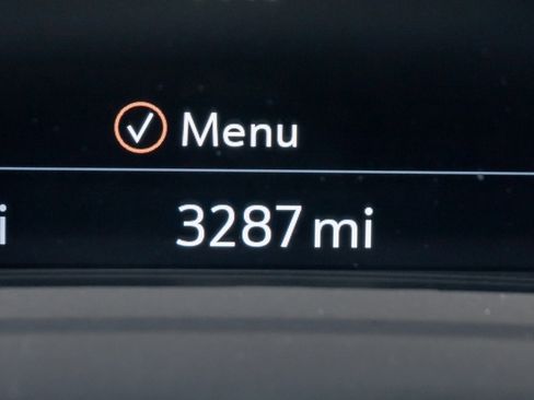 Used 2023 Buick Envision Avenir image 30