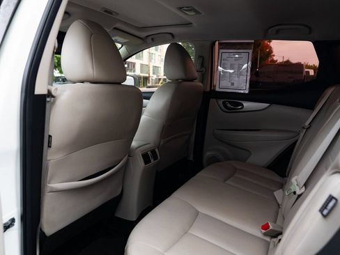 Used 2020 Nissan Rogue Sport SL w/ Premium Package FWD image 22