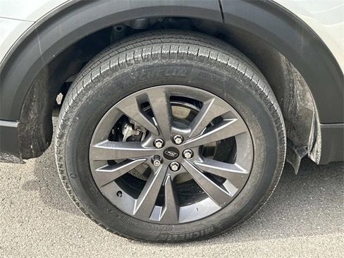 Used 2023 Ford Explorer XLT w/ Equipment Group 202A image 10