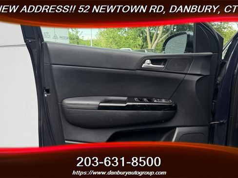 Used 2021 Kia Sportage EX AWD/4WD image 9