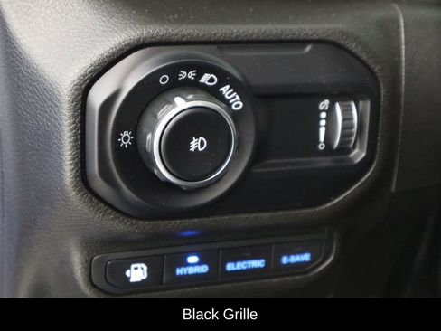 Used 2023 Jeep Wrangler Unlimited w/ Cold Weather Group AWD/4WD image 22
