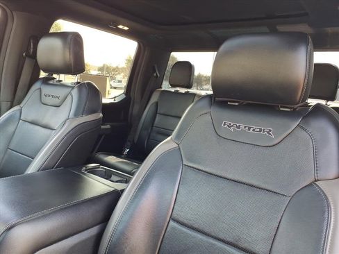 Used 2018 Ford F150 Raptor w/ Equipment Group 802A Luxury image 21