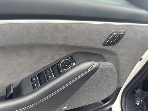 Used 2025 Ford Mustang Mach-E GT AWD/4WD image 19