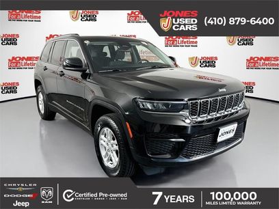 Used 2023 Jeep Grand Cherokee Laredo w/ Luxury Tech Group I