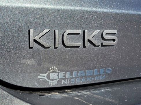 Used 2025 Nissan Kicks S image 27