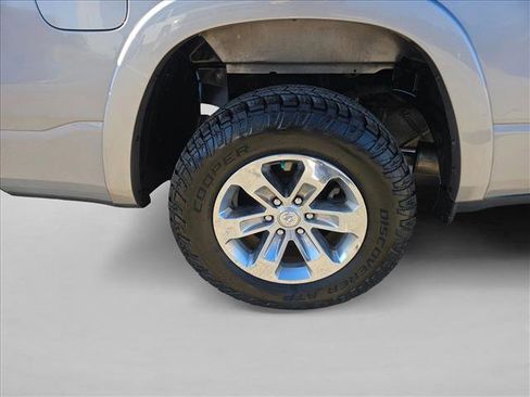 Used 2020 RAM 1500 Laramie image 9