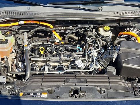 Used 2021 Ford Escape SE image 28