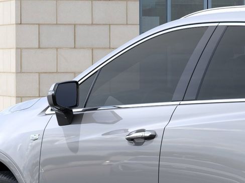 New 2025 Cadillac XT5 Luxury image 12